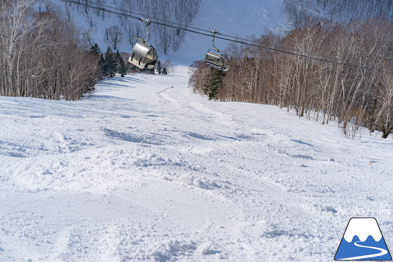 ルスツリゾート｜本当に、あと1週間で今シーズン終了？！積雪豊富でロングコースも健在。春のルスツもGood(^^)/